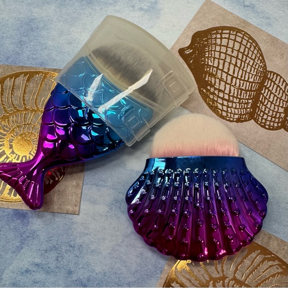 NEW Contour, foundation , blending mermaid 2pc. make up brush set. PRICE FIRM - Picture 8 of 15
